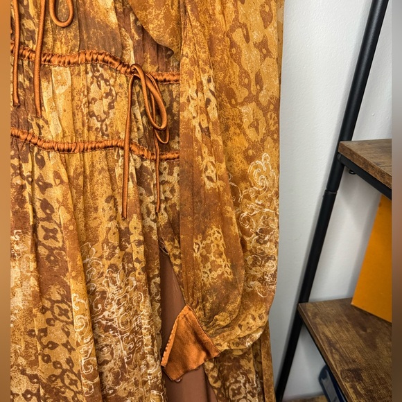 Bohemian Long sleeve maxi with high split - Picture 2 of 4